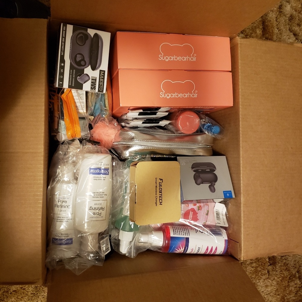 Lot of beauty/health items